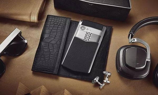 VERTU（緯圖）